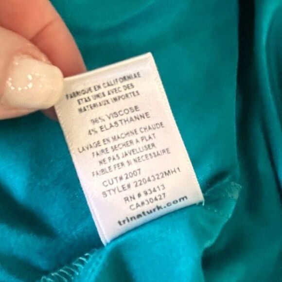 Trina Turk Entertain Women's Jersey Smocked Bodice Midi Dress Tile Blue Size Med - Picture 11 of 13